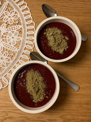 Erfrischender Heidelbeer Smoothie mit Hanfprotein: Ein gesunder Start in den Tag - Erfrischender Heidelbeer Smoothie mit Hanfprotein: Ein gesunder Start in den Tag
